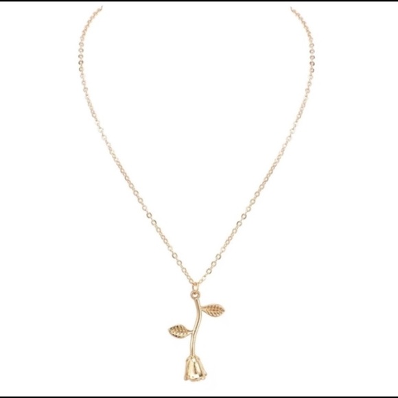 ๐ฅ๐ฅGold Rose Pendant Necklace ๐ฅ ๐ - Picture 3 of 3